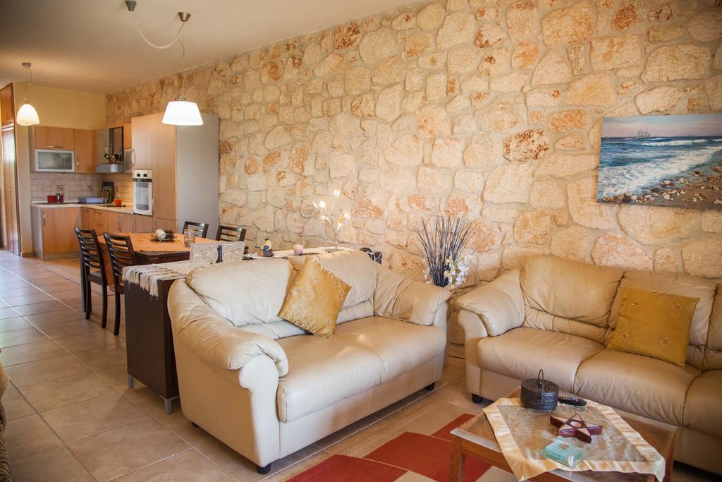 Jordan'S Stone House Siviri Exterior foto