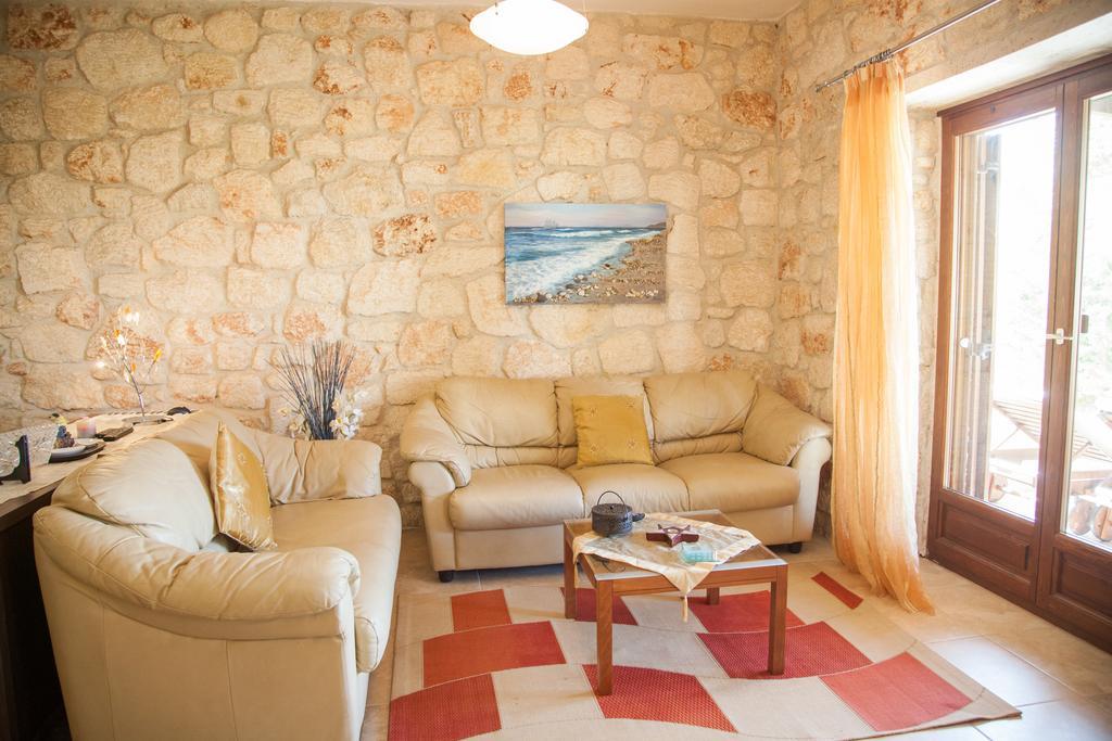 Jordan'S Stone House Siviri Exterior foto